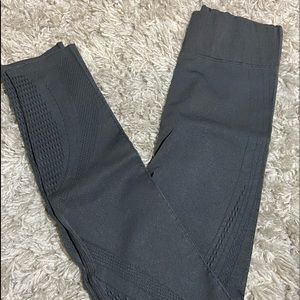 Sculptknit High Waisted Mesh Capri